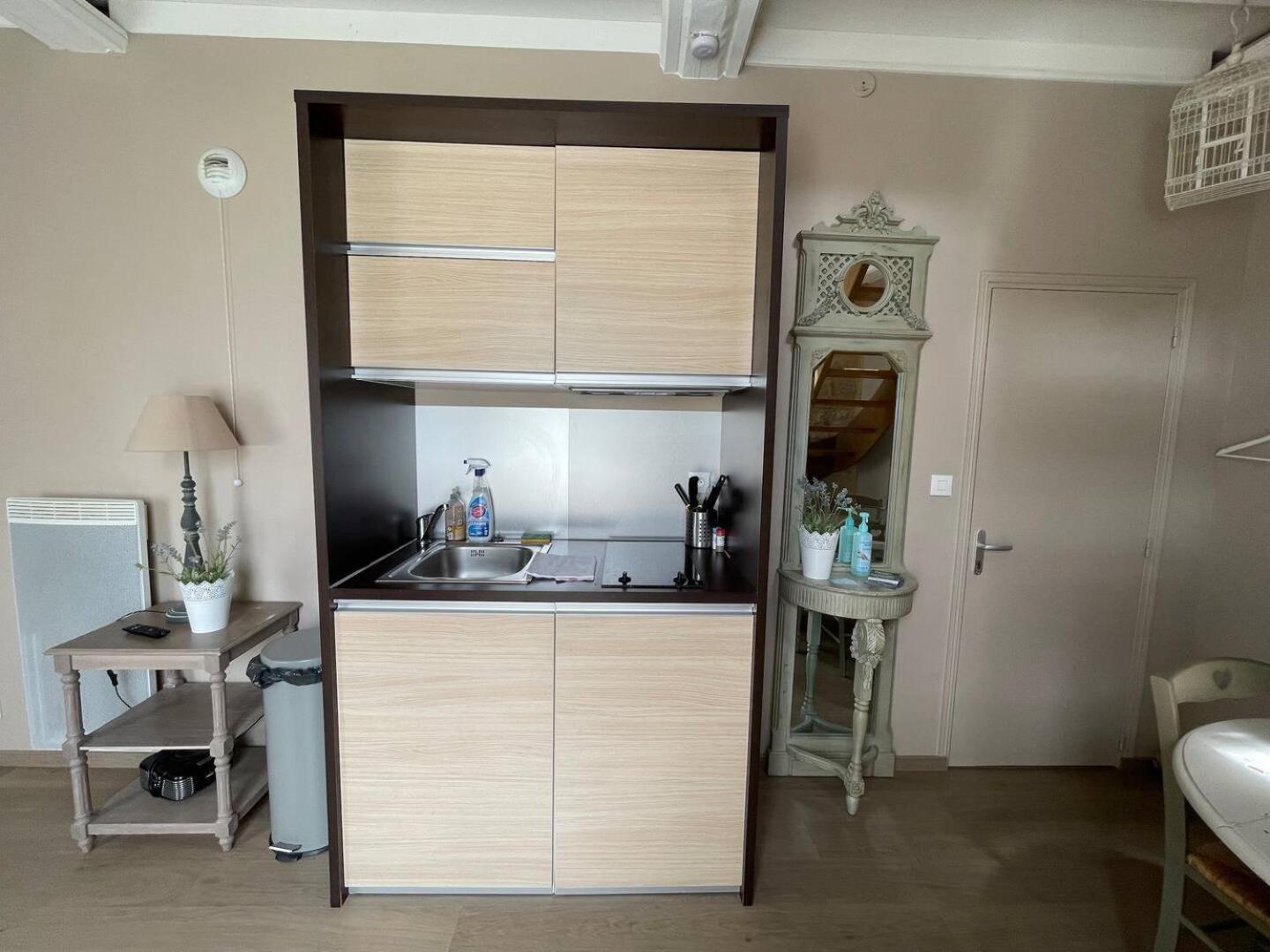 Apt Duplex Ou Plain Pied Tout Confort Plein Centre Ville Bayeux Proche Commerces, Restaurants, Avec Terrasse Privative Ou Jardin Commun Amenage Clos, Parking Gratuit A Proximite, Proche Plages Du Debarquement Esterno foto