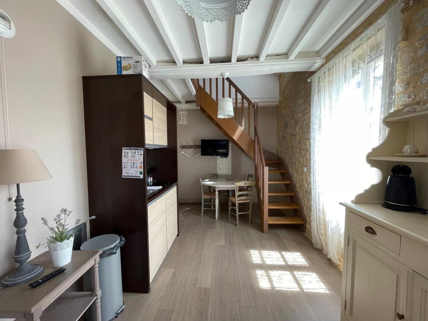 Apt Duplex Ou Plain Pied Tout Confort Plein Centre Ville Bayeux Proche Commerces, Restaurants, Avec Terrasse Privative Ou Jardin Commun Amenage Clos, Parking Gratuit A Proximite, Proche Plages Du Debarquement Esterno foto