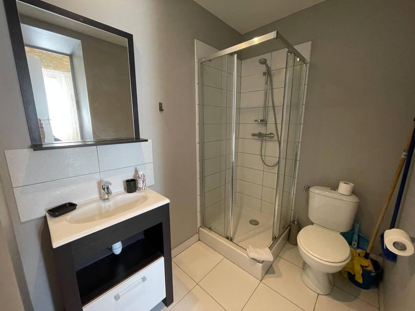 Apt Duplex Ou Plain Pied Tout Confort Plein Centre Ville Bayeux Proche Commerces, Restaurants, Avec Terrasse Privative Ou Jardin Commun Amenage Clos, Parking Gratuit A Proximite, Proche Plages Du Debarquement Esterno foto