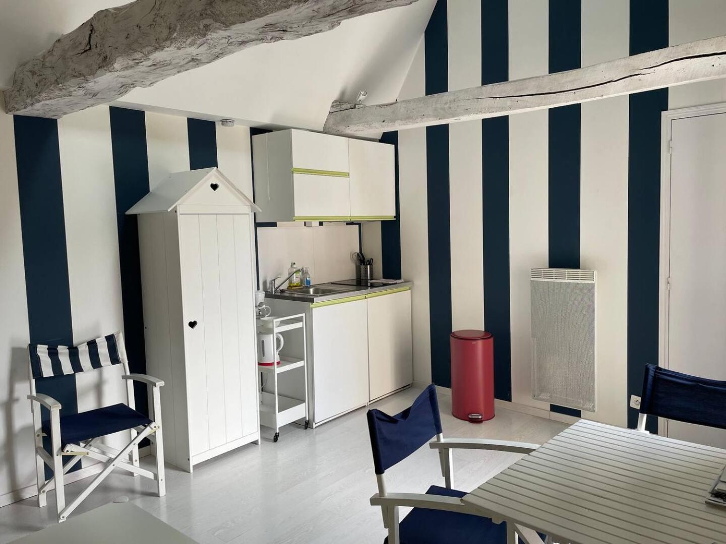 Apt Duplex Ou Plain Pied Tout Confort Plein Centre Ville Bayeux Proche Commerces, Restaurants, Avec Terrasse Privative Ou Jardin Commun Amenage Clos, Parking Gratuit A Proximite, Proche Plages Du Debarquement Esterno foto