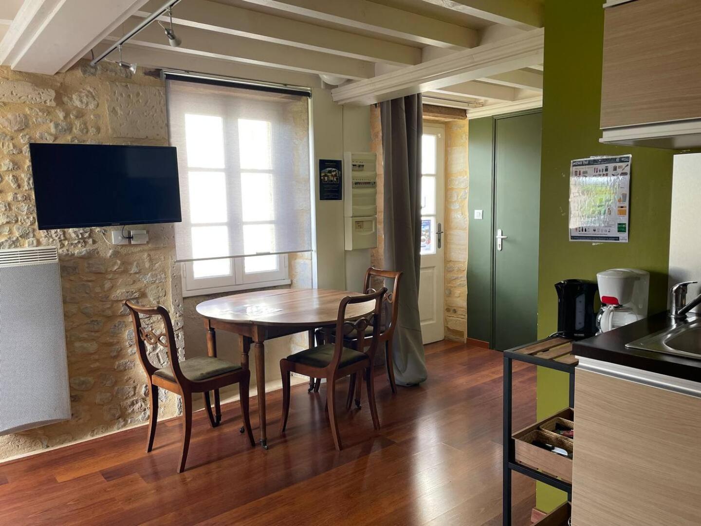 Apt Duplex Ou Plain Pied Tout Confort Plein Centre Ville Bayeux Proche Commerces, Restaurants, Avec Terrasse Privative Ou Jardin Commun Amenage Clos, Parking Gratuit A Proximite, Proche Plages Du Debarquement Esterno foto