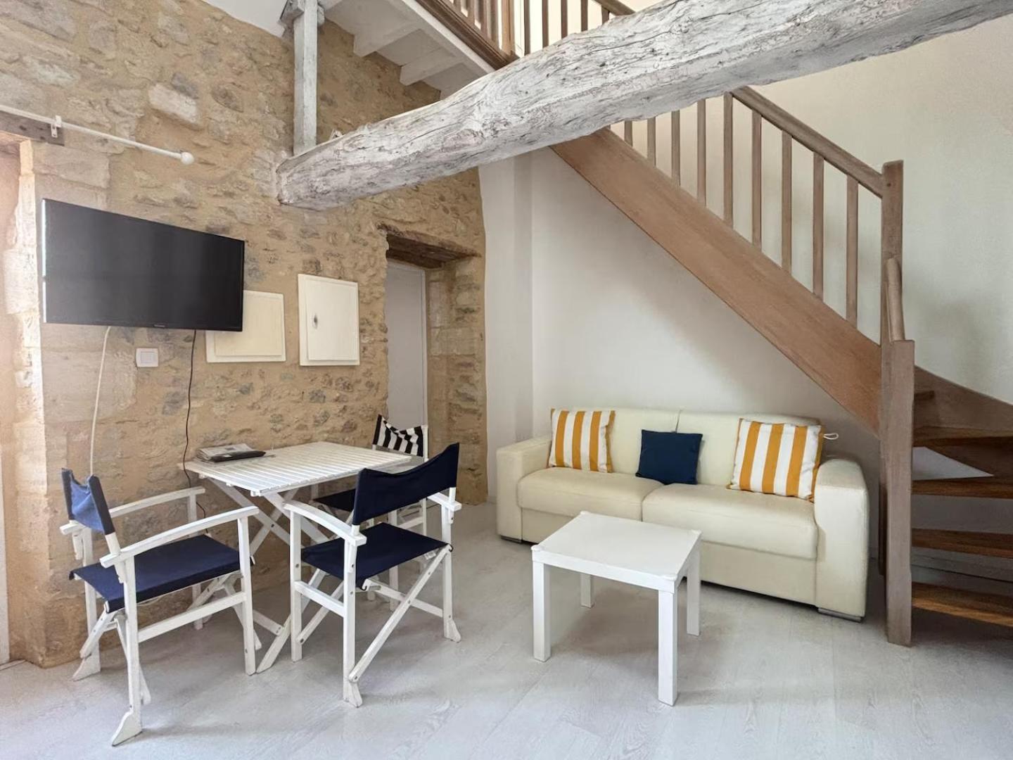 Apt Duplex Ou Plain Pied Tout Confort Plein Centre Ville Bayeux Proche Commerces, Restaurants, Avec Terrasse Privative Ou Jardin Commun Amenage Clos, Parking Gratuit A Proximite, Proche Plages Du Debarquement Esterno foto