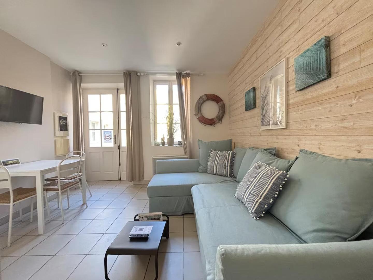 Apt Duplex Ou Plain Pied Tout Confort Plein Centre Ville Bayeux Proche Commerces, Restaurants, Avec Terrasse Privative Ou Jardin Commun Amenage Clos, Parking Gratuit A Proximite, Proche Plages Du Debarquement Esterno foto