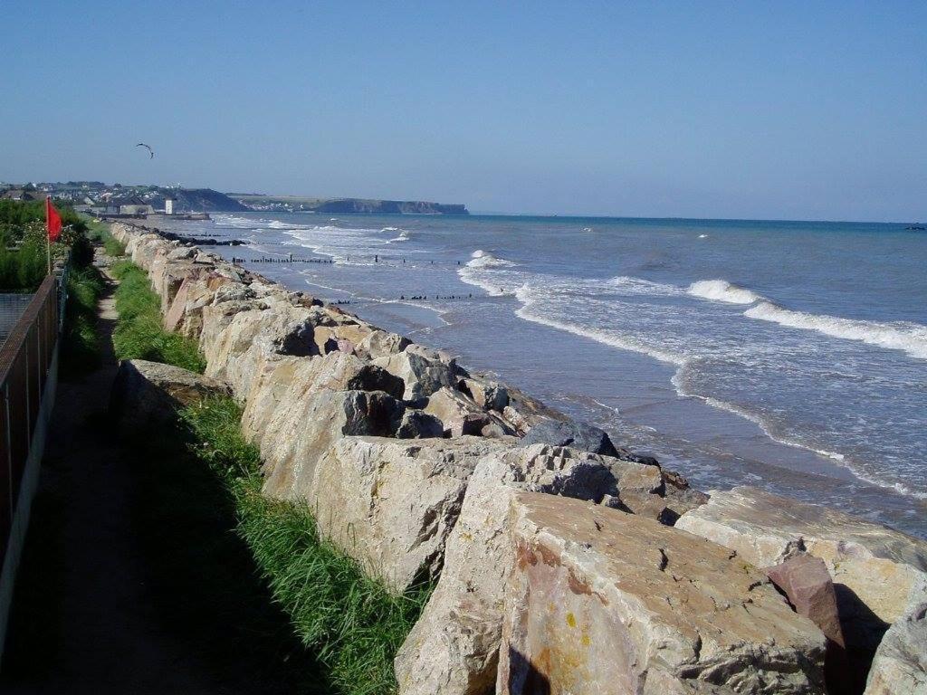 Apt Duplex Ou Plain Pied Tout Confort Plein Centre Ville Bayeux Proche Commerces, Restaurants, Avec Terrasse Privative Ou Jardin Commun Amenage Clos, Parking Gratuit A Proximite, Proche Plages Du Debarquement Esterno foto